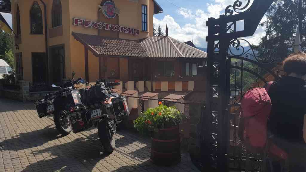 motocykliści restauracja stara worochta