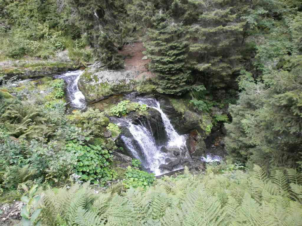 wodospad przy szlaku na pradziad