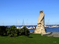 Pomnik rybaka w Kamieniu Pomorskim